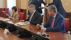 Губернатор Владимиров подписал соглашение о защите трудовых прав ставропольцев