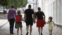В одном сельском Доме культуры работает целая семья из Петровского округа