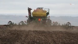 Аграрии Ставрополья засеяли яровыми 493 тыс. га полей