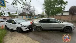Два человека пострадали в аварии в Светлограде из-за 18-летнего водителя