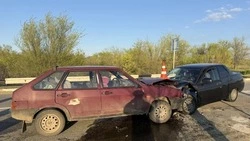 Двое пассажиров пострадали в ДТП из-за неопытного водителя в Петровском округе