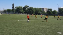 Открытый турнир по футболу состоялся на светлоградском стадионе в честь Дня России