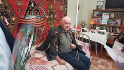 Ветеранов ВОВ из Петровского округа поздравили с наступающим Днём Победы