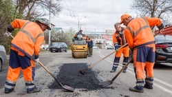 Более 9 км подъездной дороги обновляют на Ставрополье 