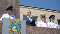Губернатор вручил аттестаты выпускникам кадетского училища в Ставрополе