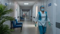 Детские кроватки, процедурные столы и стулья закупили в райбольницу на Ставрополье 