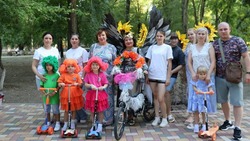 Семейный заезд на велосипедах и самокатах провели в Светлограде