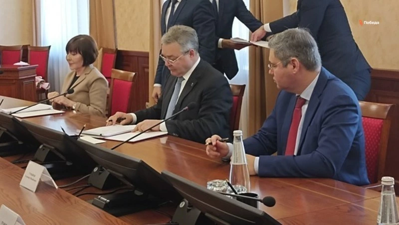 Губернатор Владимиров подписал соглашение о защите трудовых прав ставропольцев