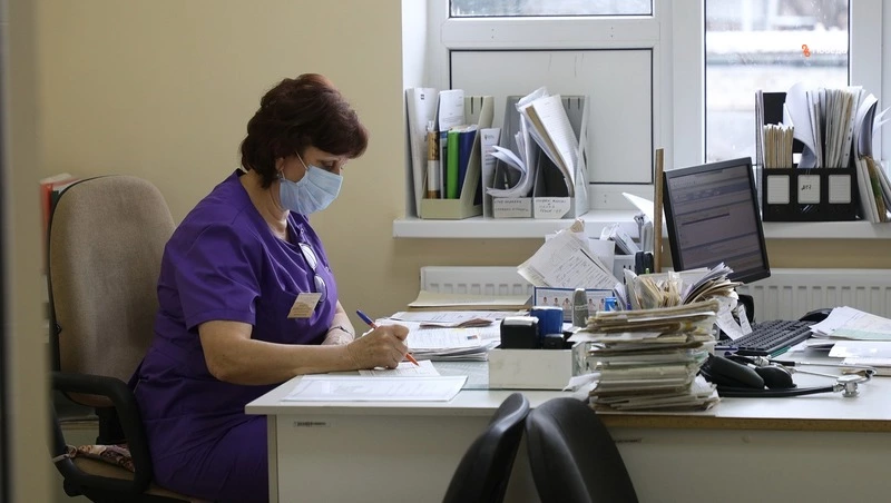 Новую мебель и оборудование завезут в два медучреждения Ставрополья