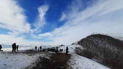 Почти 40 школьников Петровского округа поднялись на Бештау в рамках патриотической акции